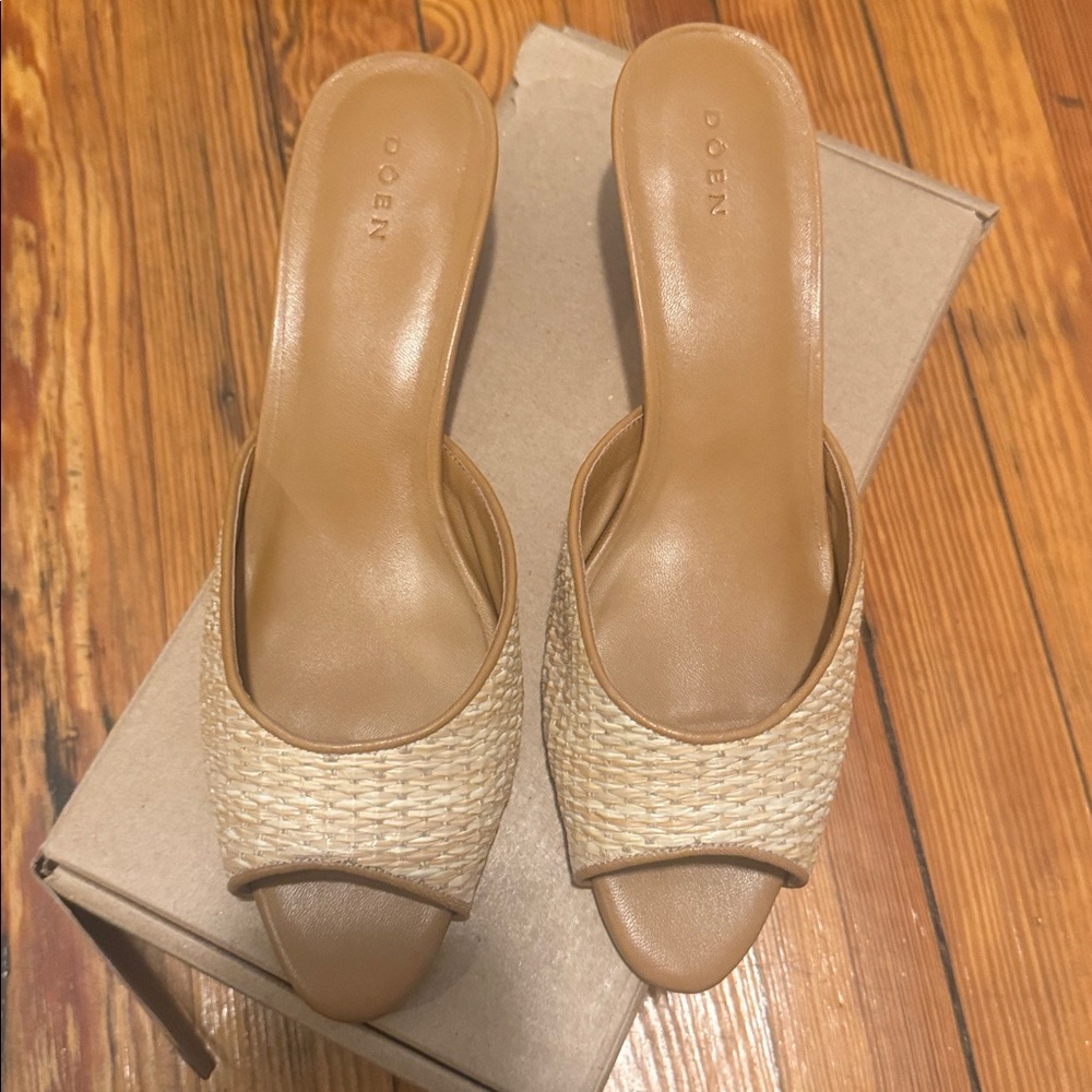 NWT Doen Callie Mule in Natural Raffia - EU 40/US 9
